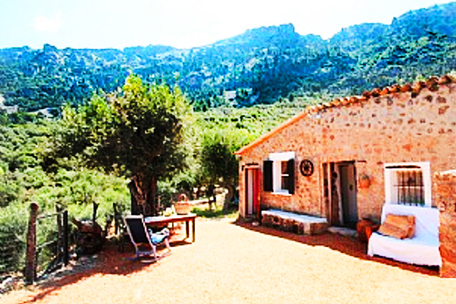 Photo Exterior of the House